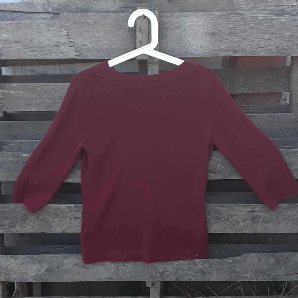 Sweater - Picture 4 of 4